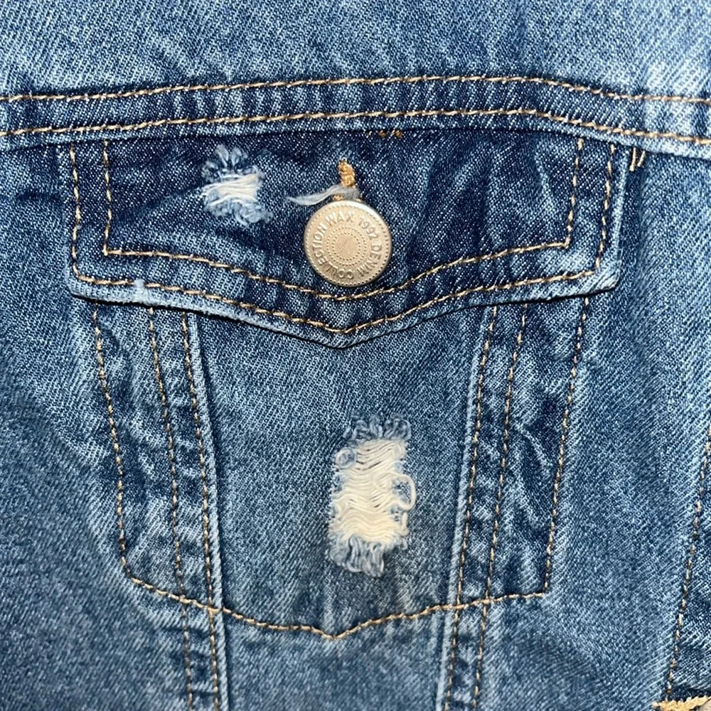 WAX JEAN Basic Denim Distressed Jean Jacket Size Small